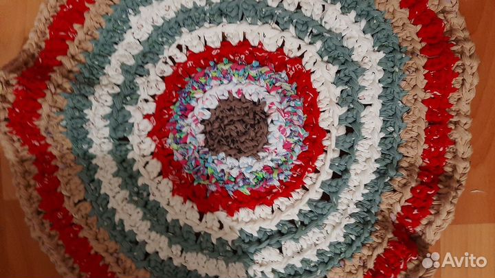 Коврик вязаный крючком,неосыпается