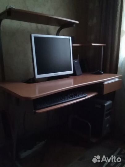 Компьютерный столик бу