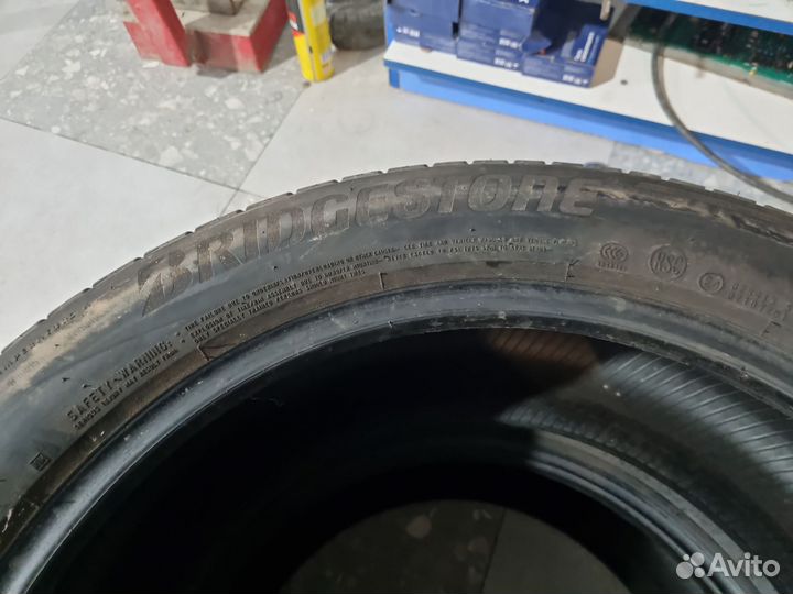 Bridgestone B-style 275/45 R20