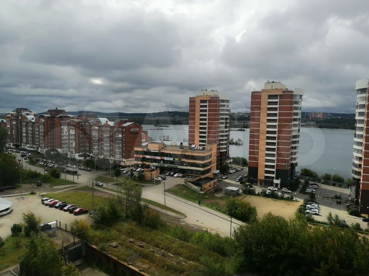 2-к. квартира, 48 м², 9/9 эт.