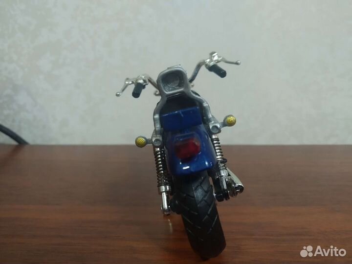 Модель мотоцикла Кавасаки вулкан 1:18
