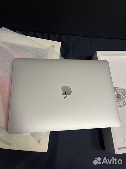 Macbook pro 13 m1 512gb silver