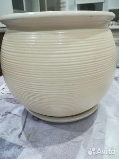 Горшок керамический цвета слоновой кости