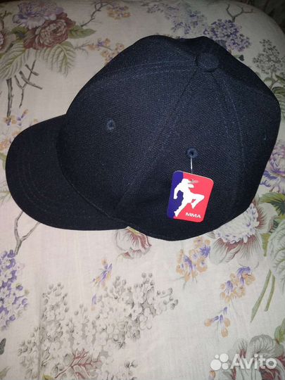Бейсболка новая