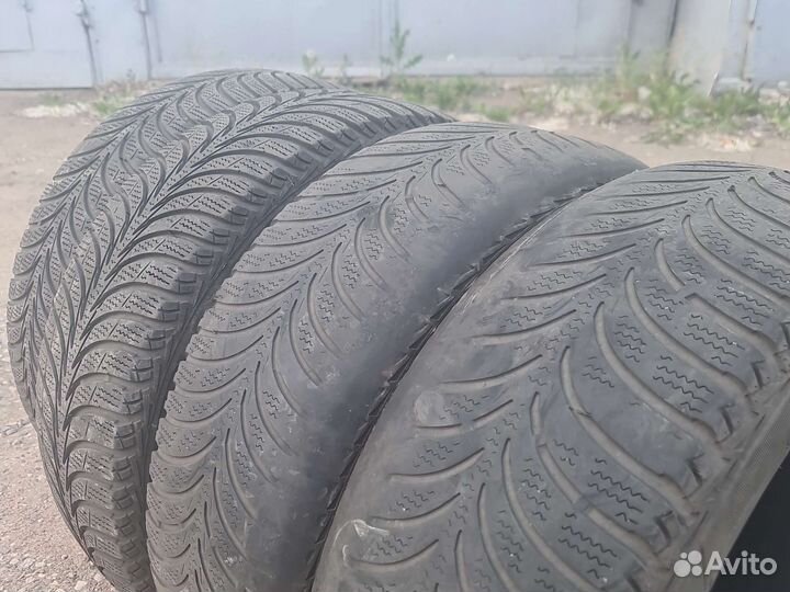 Goodyear UltraGrip 195/65 R15