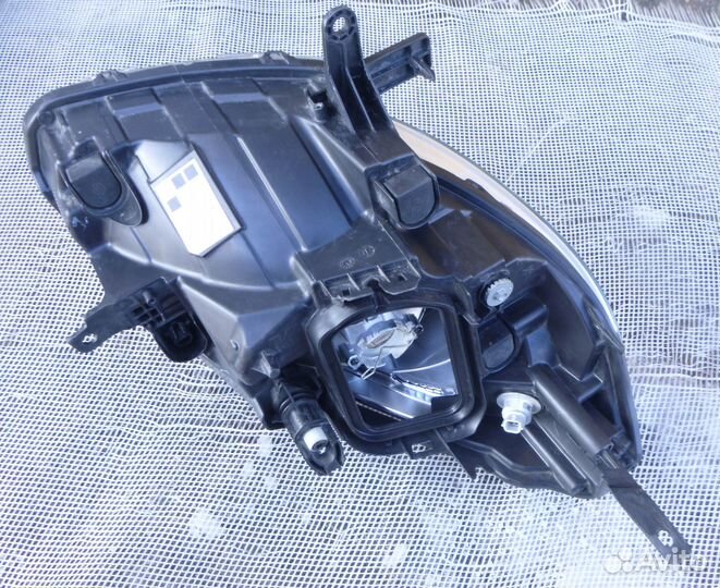 Рено Кангу фара левая