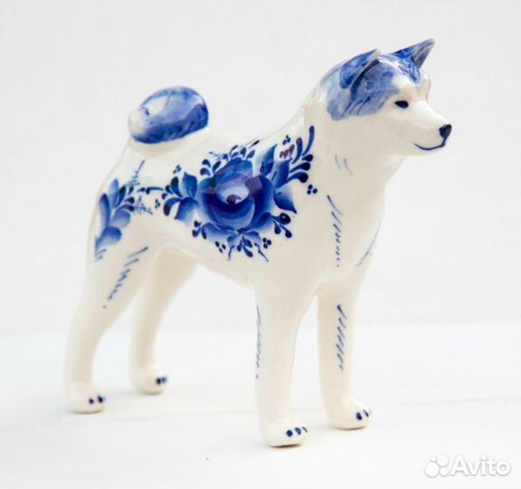 Японская Акита - фарфоровая статуэтка