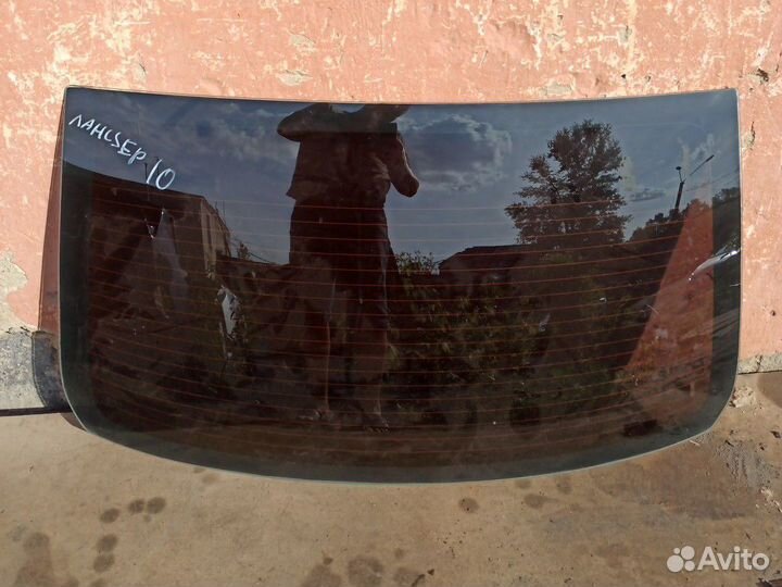 Заднее стекло mitsubishi lancer 10