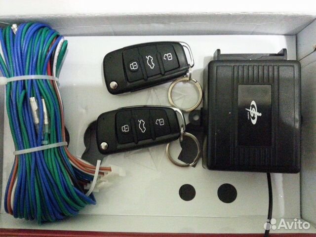 Центральный замок с выкидным ключом с устоновкой