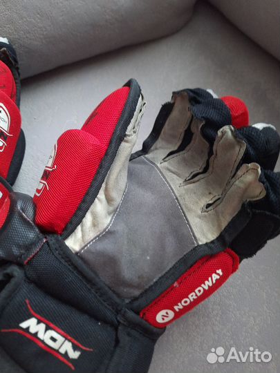 Продам краги хоккеиста