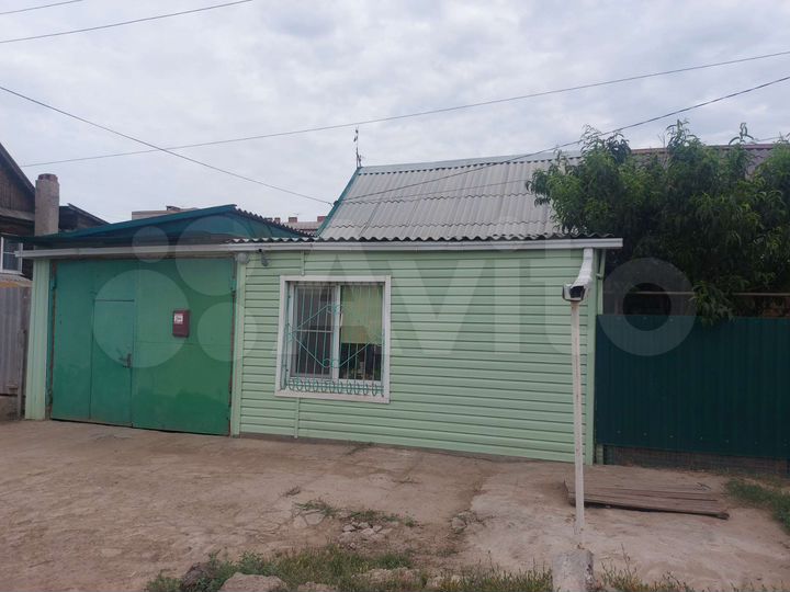 3-к. квартира, 90 м², 1/1 эт.