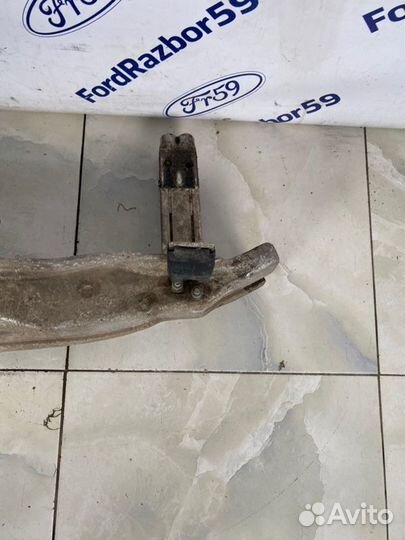 Усилитель бампера передний Audi A6 С6 2004-2008