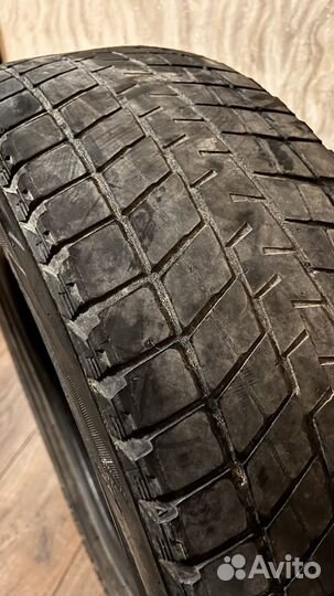 Bridgestone Blizzak DM-V1 215/70 R16