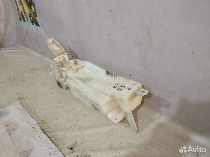 Лэнд Крузер 200 2007- Бачок омывателя 16129