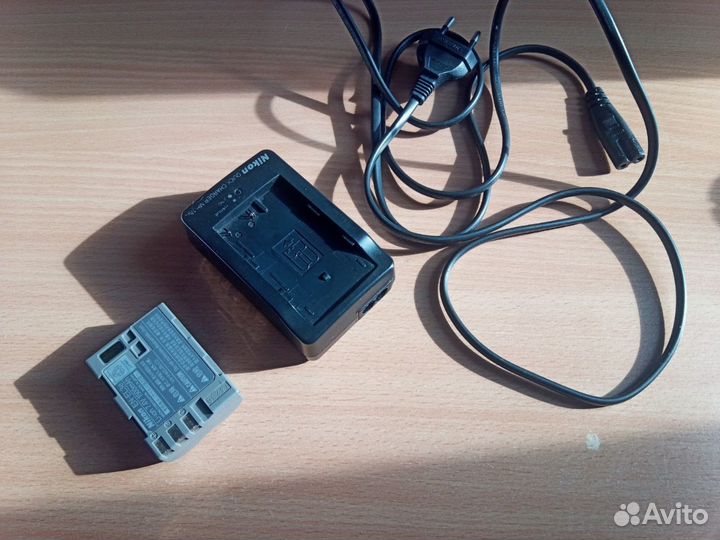 Зарядка и аккумулятор для Nikon