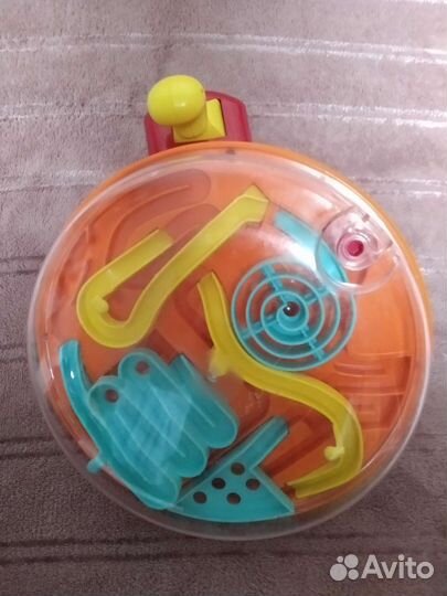 Игрушка лабиринт