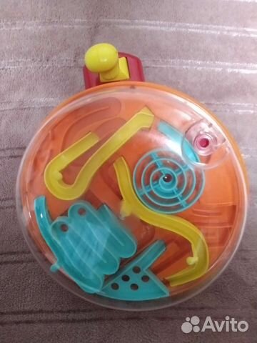 Игрушка лабиринт