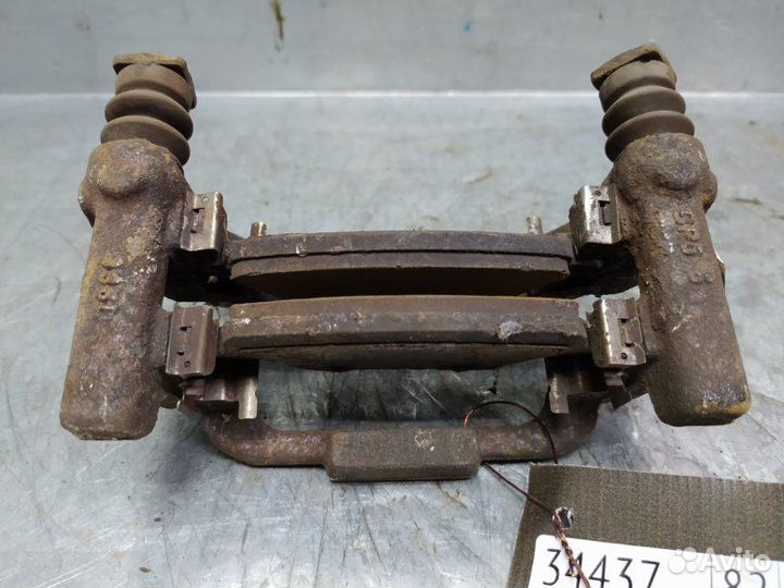 Скоба суппорта заднего правого Skoda Octavia (A5