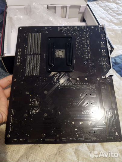 Материнская плата