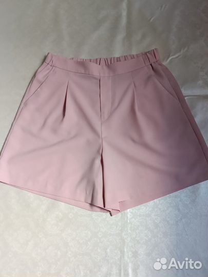 Комплект из майки и шорт uniqlo