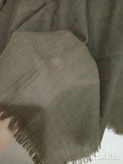 Платок новый 100 кашемир 102х98 хаки