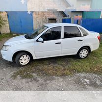 ВАЗ (LADA) Granta 1.6 MT, 2012, 135 000 км, с пробегом, цена 410 000 руб.