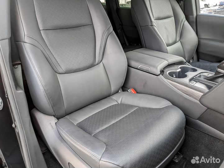 Toyota Land Cruiser 3.5 AT, 2022, 102 770 км