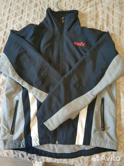 Лыжные комбинезоны, шапки