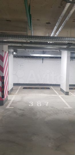 Машиноместо, 14 м²