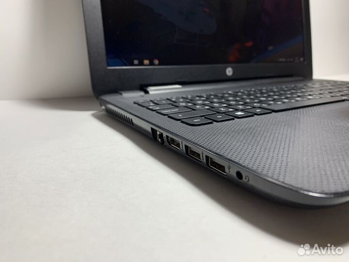 Игровой ноутбук HP 4ядра/12gb/2видеокарты/ssd512