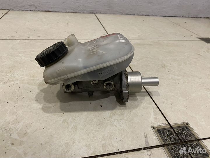 Главный тормозной цилиндр Peugeot 306