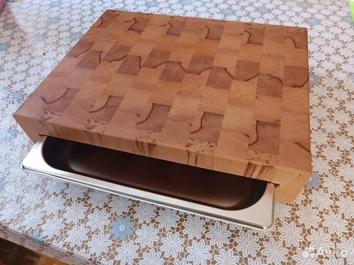 Торцевая разделочная доска с гастроемкостью