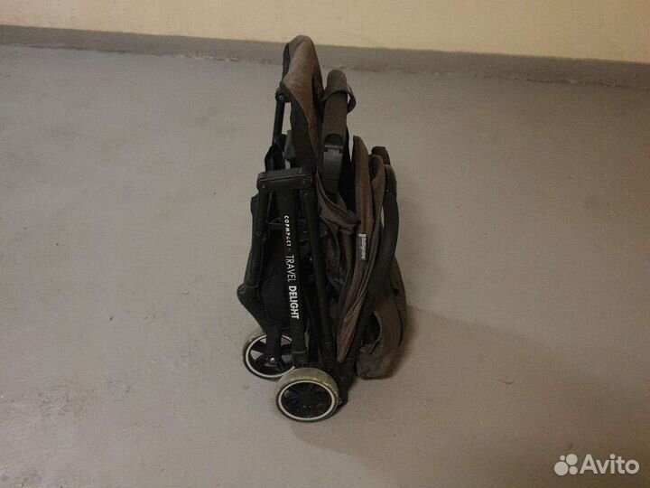 Прогулочная коляска