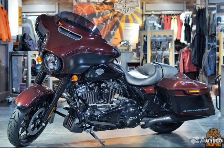 Harley-Davidson Street Glide, 2022