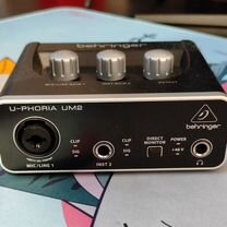 Звуковая карта behringer um2