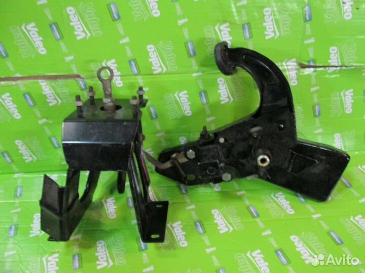 Педаль тормоза газ 14 чайка