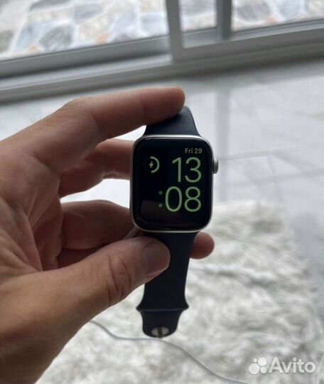 Оригинальные часы apple watch se 44 mm