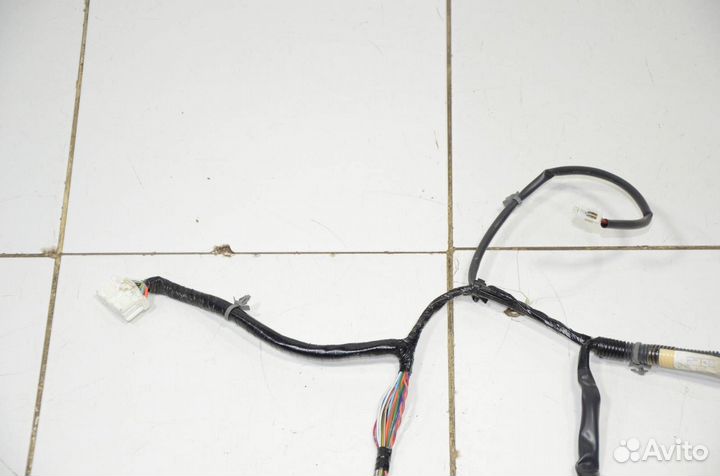 Проводка двери задняя правая Infiniti Qx56 JA60