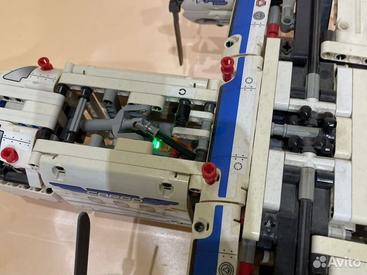 Lego Technic 42025 самолёт