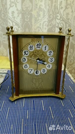 Часы Янтарь электронно-механические СССР