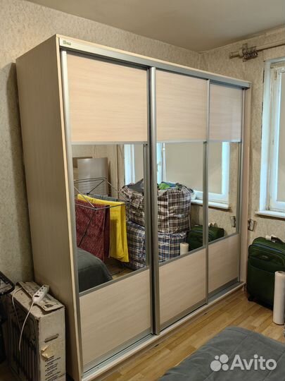 Шкаф купе с зеркалом бу