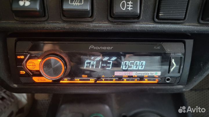 Pioneer mvh 120