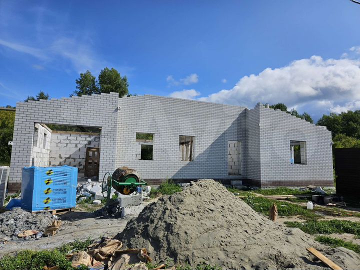 Дом 169,5 м² на участке 8 сот.