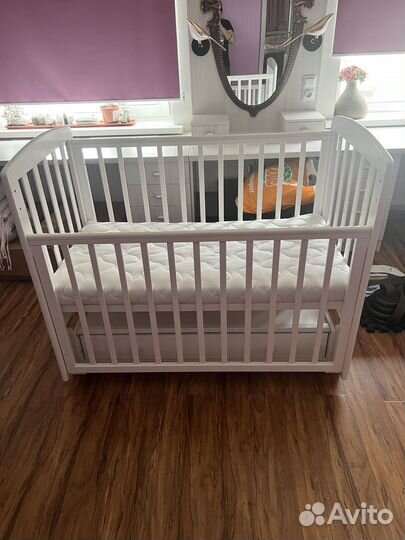 Детская кровать с матрасом