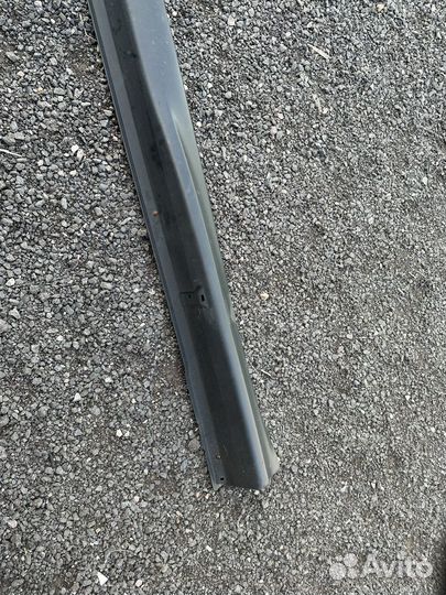 Накладка порога правого Mitsubishi ASX 6512A510ZZ