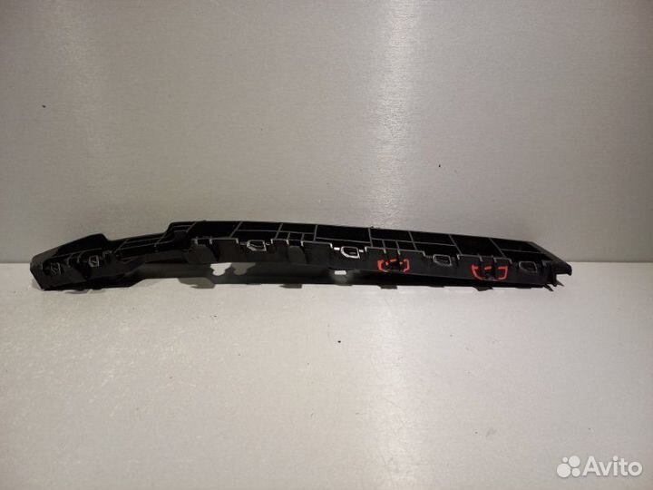 Кронштейн бампера задний правый Kia Seltos G4NH