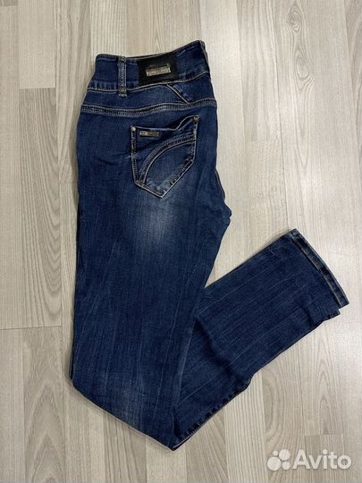 Джинсы женские р.30/34