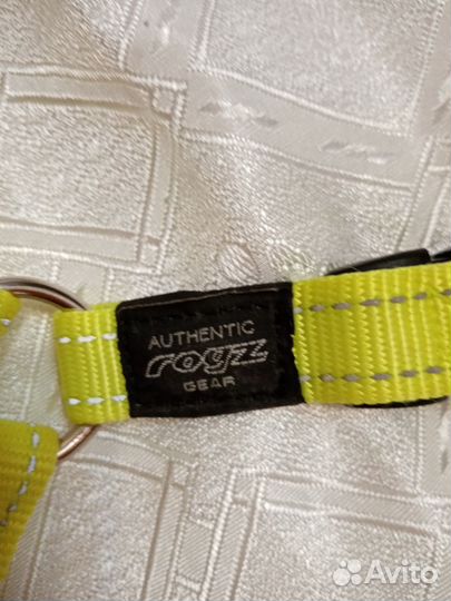 Шлейка для собаки