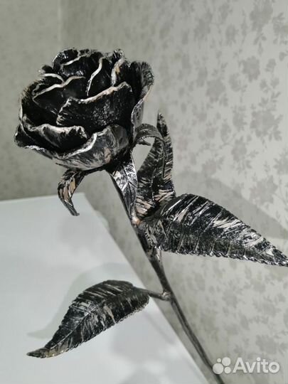 Кованая роза