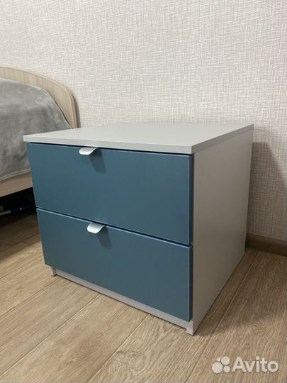 Тумба прикроватная